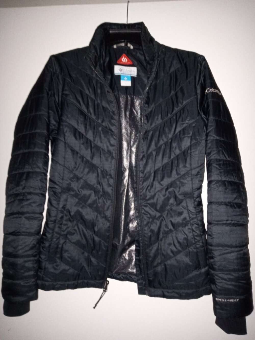 Columbia OMNI-HEAT SELF-WARMING jacket ~warm yet breathable ~ 3 zippered pockets
